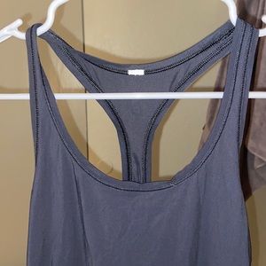 Lululemon size 4 tank